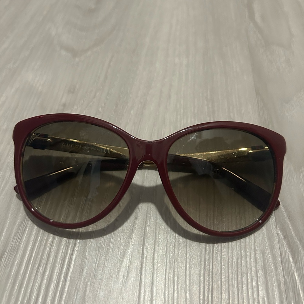 Gucci sunglasses woman